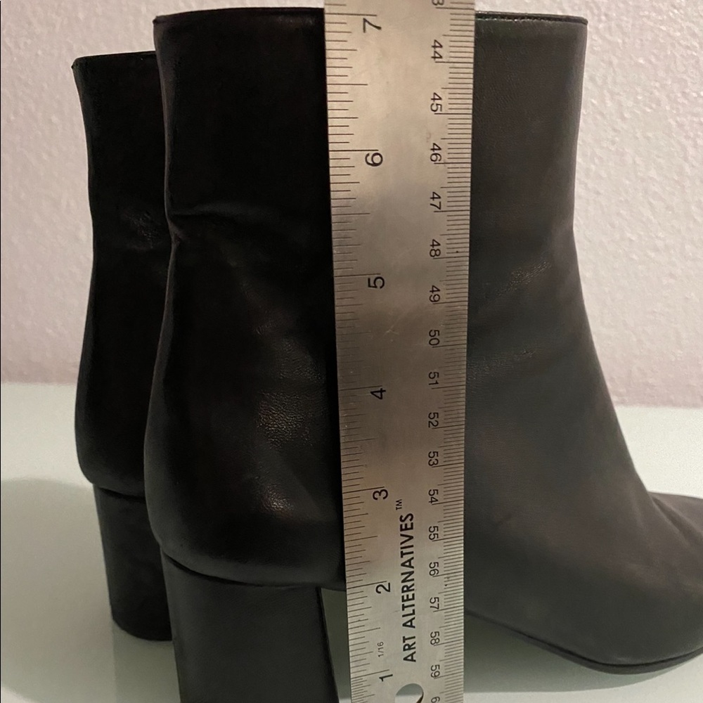 ‼️SOLD ‼️Vintage Authentic Prada Leather booties - Picture 4 of 8